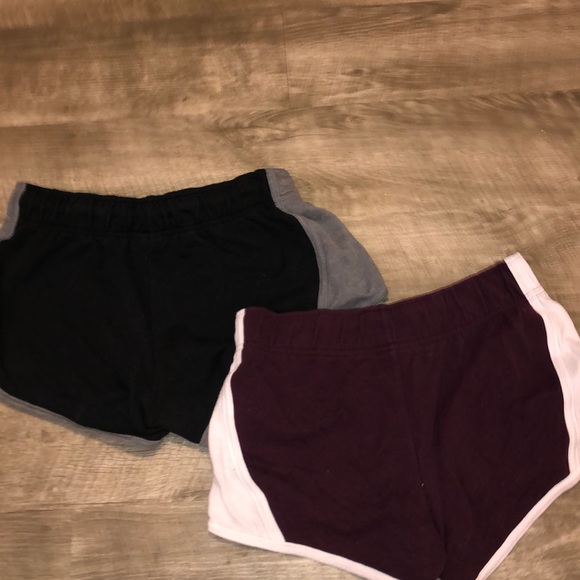 Victoria’s Secret shorts - Picture 2 of 5